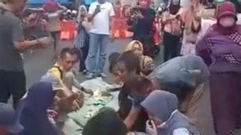 Viral Pedagang Ramai Ramai Makan Nasi Liwet Di Jalanan Ternyata Ini