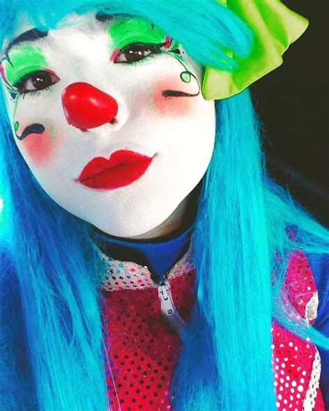 Pin By N Derwent S On Iii Beautiful White Face Clowns Clown Pics