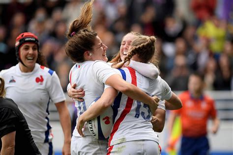 RUGBY France Italie la France écrase l Italie et rejoint les demi