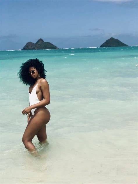 New Hot Sexy MARIMSG Bikini Pics