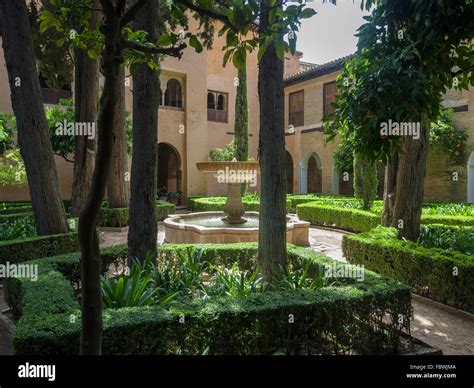 Alhambra Palace garden Stock Photo - Alamy