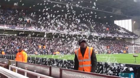 I Am Forever Blowing Bubbles West Ham United Youtube