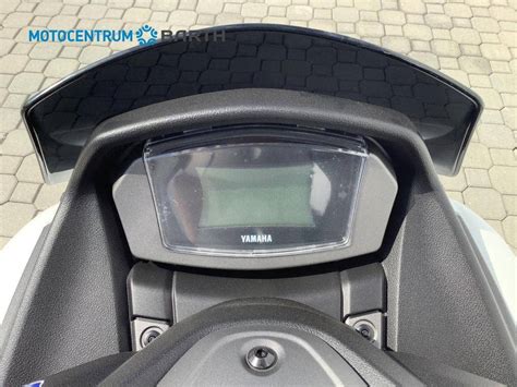 Yamaha Yamaha NMAX 155 11kW NOVÁ 2023 99 990 Kč TipMoto