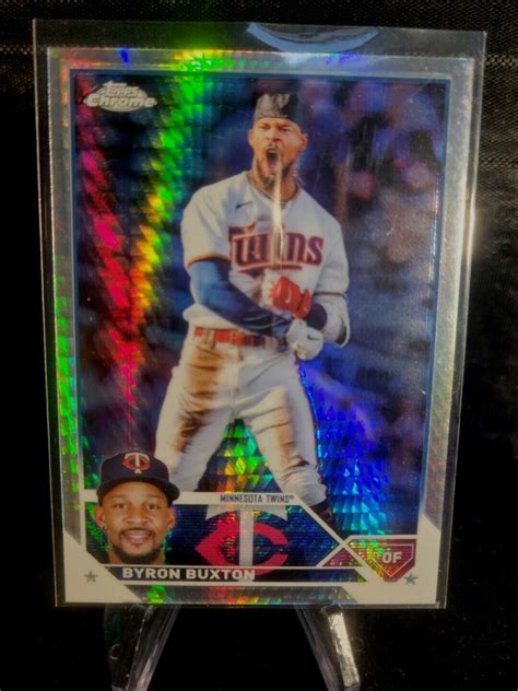 Byron Buxton 2023 Topps Chrome Prizm Refractor Parallel 28 Minnesota