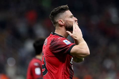 Milan Giroud “mi Manca Il Gol La Champions è Unemozione Speciale”