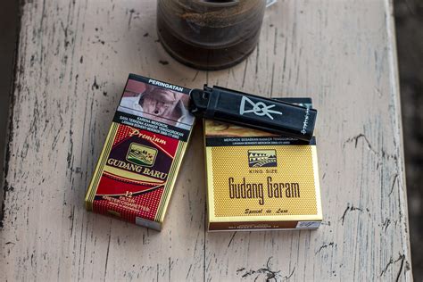 Kretek Dua Jenis Kretek Skt Gudang Baru Dan Gudang Garam Rokok