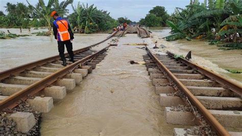 Info Banjir Jakarta Terkini Kereta Api Jarak Jauh Dari Jakarta