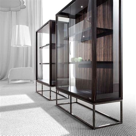 Метал и стекло в интерьере. Как правило, подобная комбинация является ...