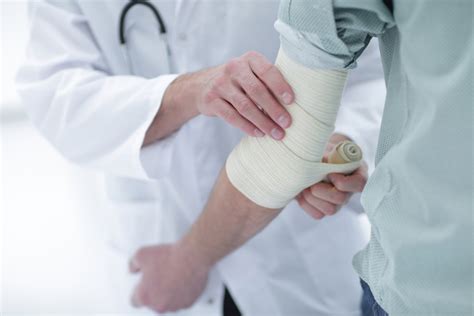 orthopaedic fracture clinic