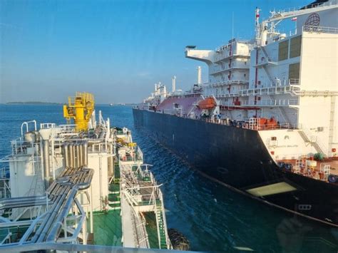 Singapores FueLNG Completes First STS LNG Loading Operation LNG Prime