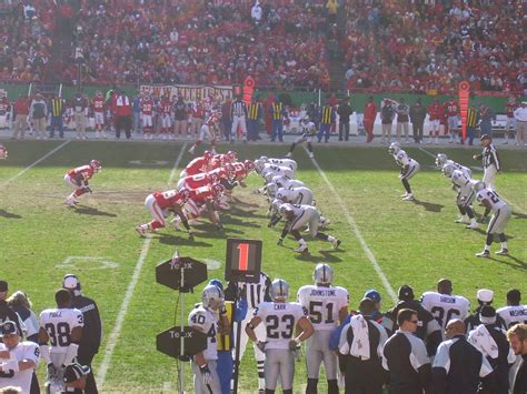 File:061119Raiders-Chiefs01.jpg - Wikimedia Commons