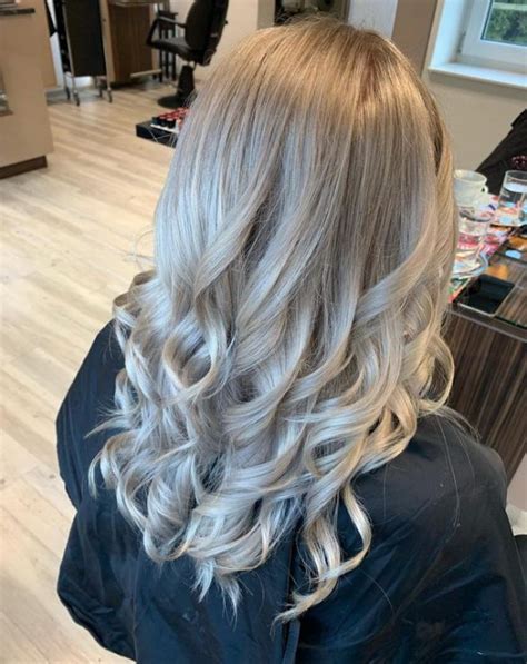 Splendid Ash Blonde In The Most Breathtaking Photos Yve Style