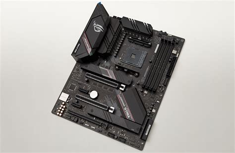 Asus ROG Strix B550-E Gaming - B550 za odlikaše - Recenzije @ Bug.hr