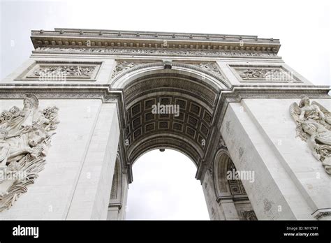 Arc De Triomphe Arch Of Triumph On Charles De Gaulle Etoile Place Les