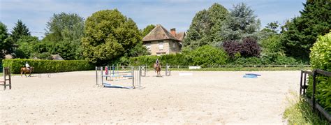 Ecurie Et Installations Du Jumping Club De Bois Le Roi