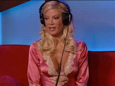 Tori Spelling nude pics página 1