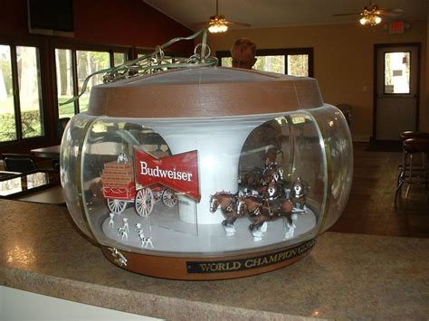 Vintage Budweiser Clydesdale Parade Carousel Beer Light Motion Rotating