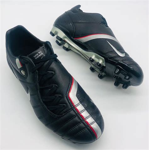 Buy rare & retro Nike T90 football boots online