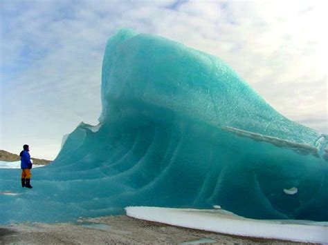 Frozen Wave Wow Doesn T Look Real Frozen Waves Waves Images Of