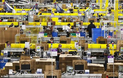 Uk Amazon Workers Urge The Online Retail Giant To Stop Forcing Them To