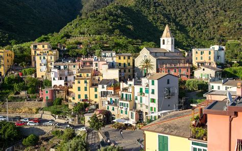 A Guide To Corniglia The Quiet Heart Of Italy S Cinque Terre