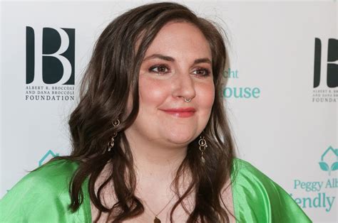 Lena Dunham Says She Didnt Want To Live Amid Addiction