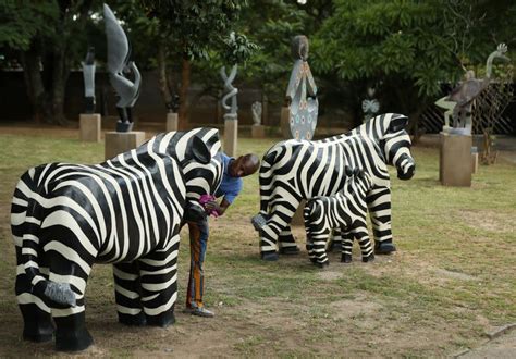 Zimbabwean artist's dynamic stone sculptures find global acclaim