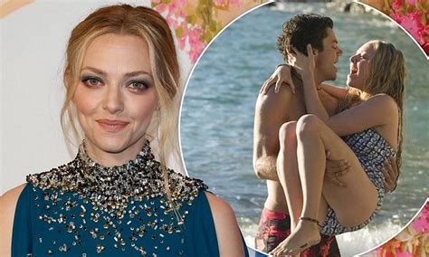 Amanda Seyfried And Dominic Cooper Mamma Mia