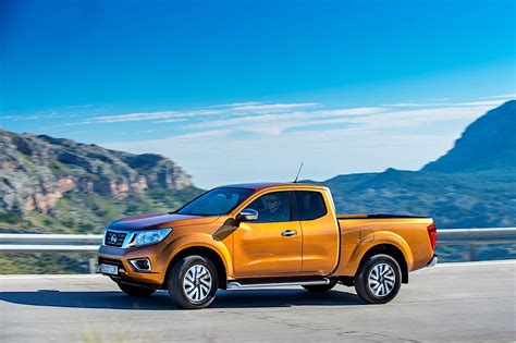 NISSAN Navara NP300 King Cab Specs Photos 2015 2016 2017 2018