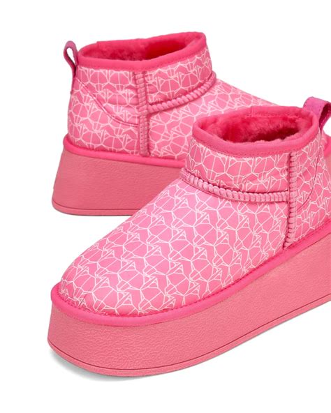 Giày Naked Wolfe Boost INDIA PINK Jordan