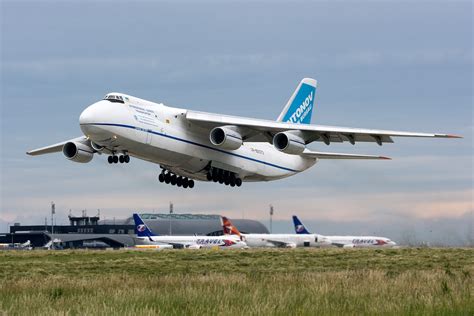 Antonov An-124 Ruslan - Engineering Channel