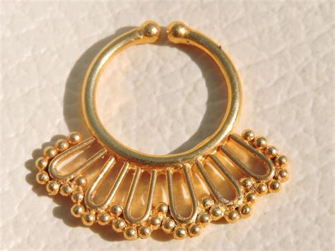 Indian Nose Ring 22 Kt Gold Polished Very Beatiful Indian Nose Ring