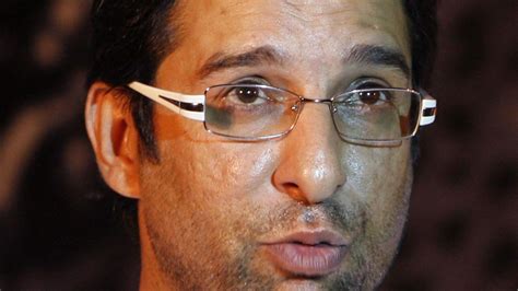 Pakistans Former Captain Wasim Akram Escapes Gun Attack Eurosport