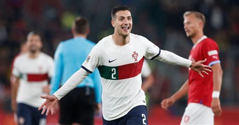 Gol De Dalot Y Doblete Para 3 0 De Portugal Ante República Checa Por