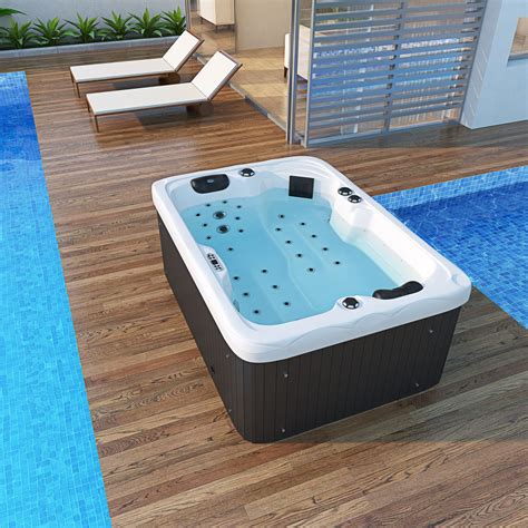 Outdoor Whirlpool Levanzo Weiß 190x135 Tronitechnik