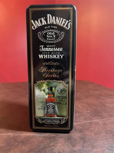 JACK DANIELS OLD No 7 Brand Tennessee Sour Mash Whiskey Tin Box