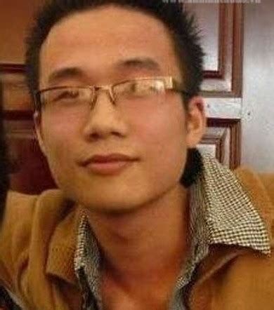 Đòi yêu bằng cách dọa tung clip sex