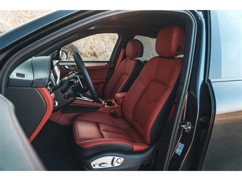 2025 Porsche Macan: 92 Interior Photos | U.S. News