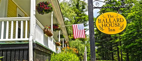 Bed And Breakfast In the Lakes Region - Ballard House Inn