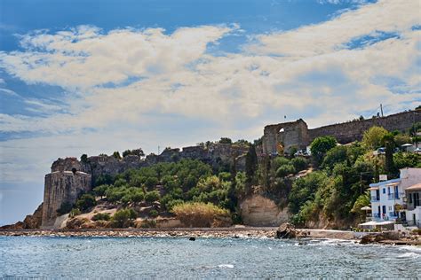 Peloponnese Road Trip: Kalamata, Koroni & Methoni - Aspects Of Style