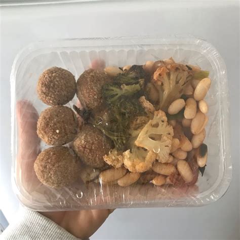 Quetepalta Albóndigas rebozadas con papa brócoli y coliflor al horno