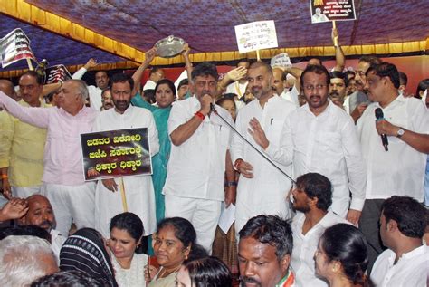 Free Rice Ktaka Congress Stages Protest Bjp Hits Back Details