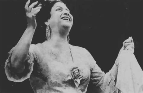 Umm Kulthum Source: http://gate.ahram.org.eg/News/2082389.aspx ...