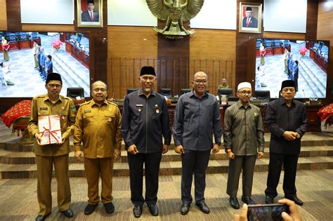 DPRD Sumbar Rapat Paripurna Tentang Rancangan KUA PPAS Tahun 2024