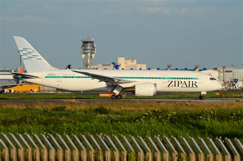 ジップエア Boeing 787 8 Dreamliner JA822J 成田国際空港 航空フォト by ITM58さん 撮影2022年