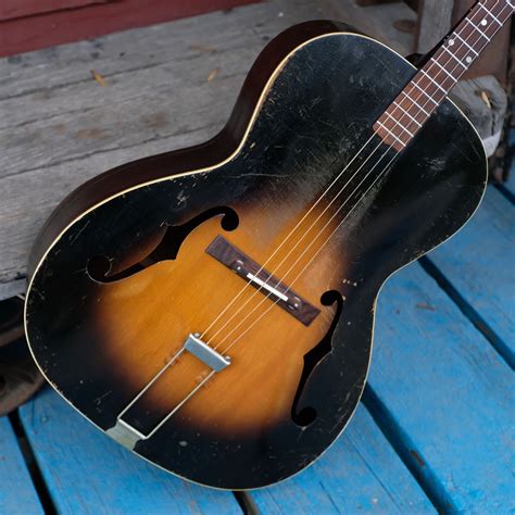 1935 Gibson Made Kalamazoo Ktg 21 Archtop Tenor Guitar