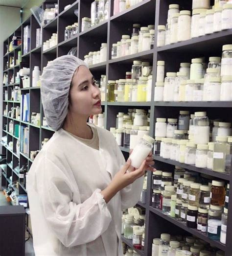 I M Danh C C I Gia Bi N V T Hot Girl Vi T Th Nh Ph Ng Ho Ng I C C D T Hi U T