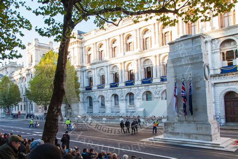 Remembrance Sunday 2013 at the London Cenotaph in Photos - Interactive ...