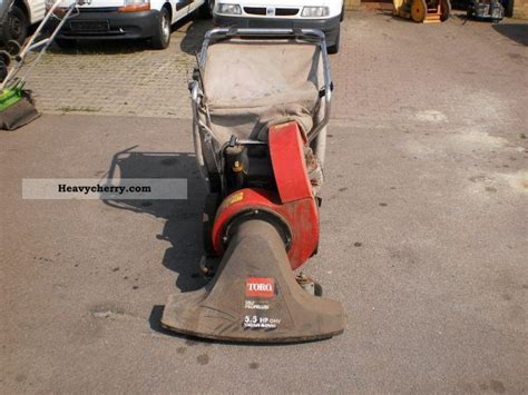 Self Propelled Toro Leaf Vacuum 1999 Other Agricultural Vehicles Photo