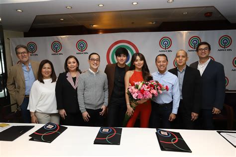 Kathryn Bernardo Daniel Padilla Remain Kapamilyas Ink Three Year